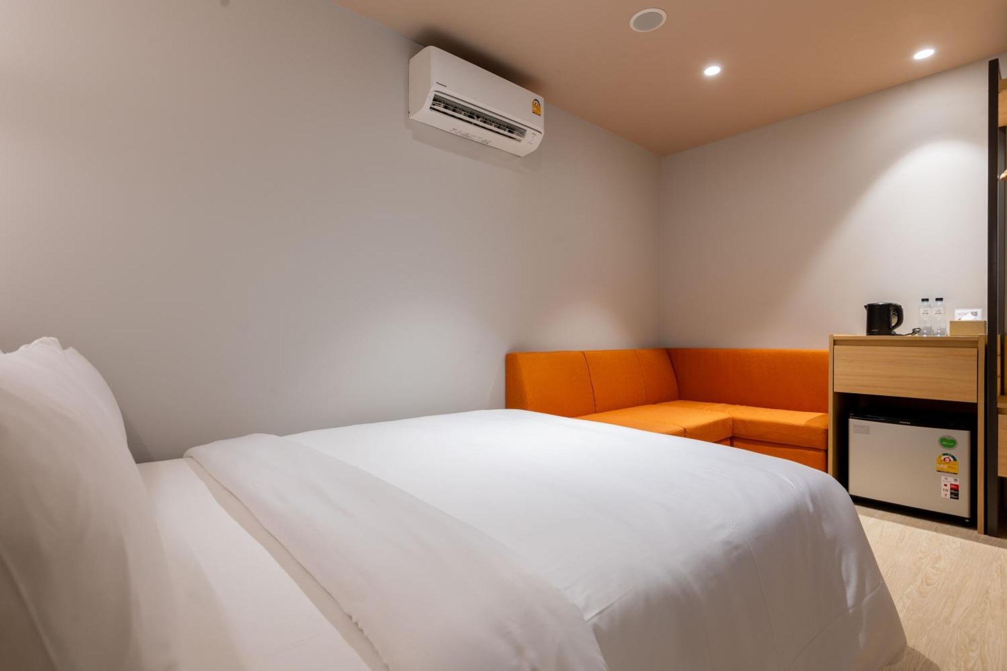 Nishitetsu Hotel Croom Bangkok Silom Exteriör bild